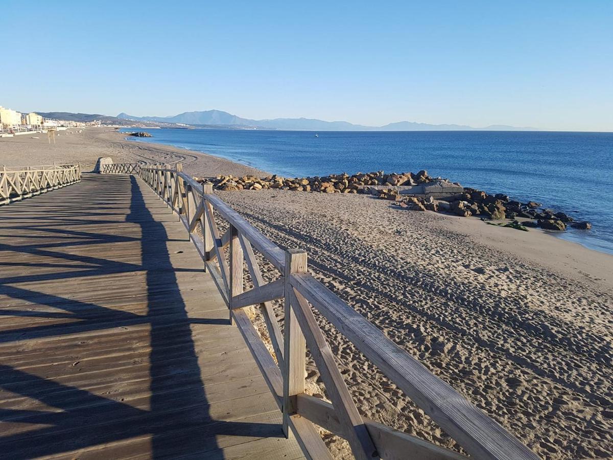 Hostal La Campana La Línea de la Concepción Εξωτερικό φωτογραφία