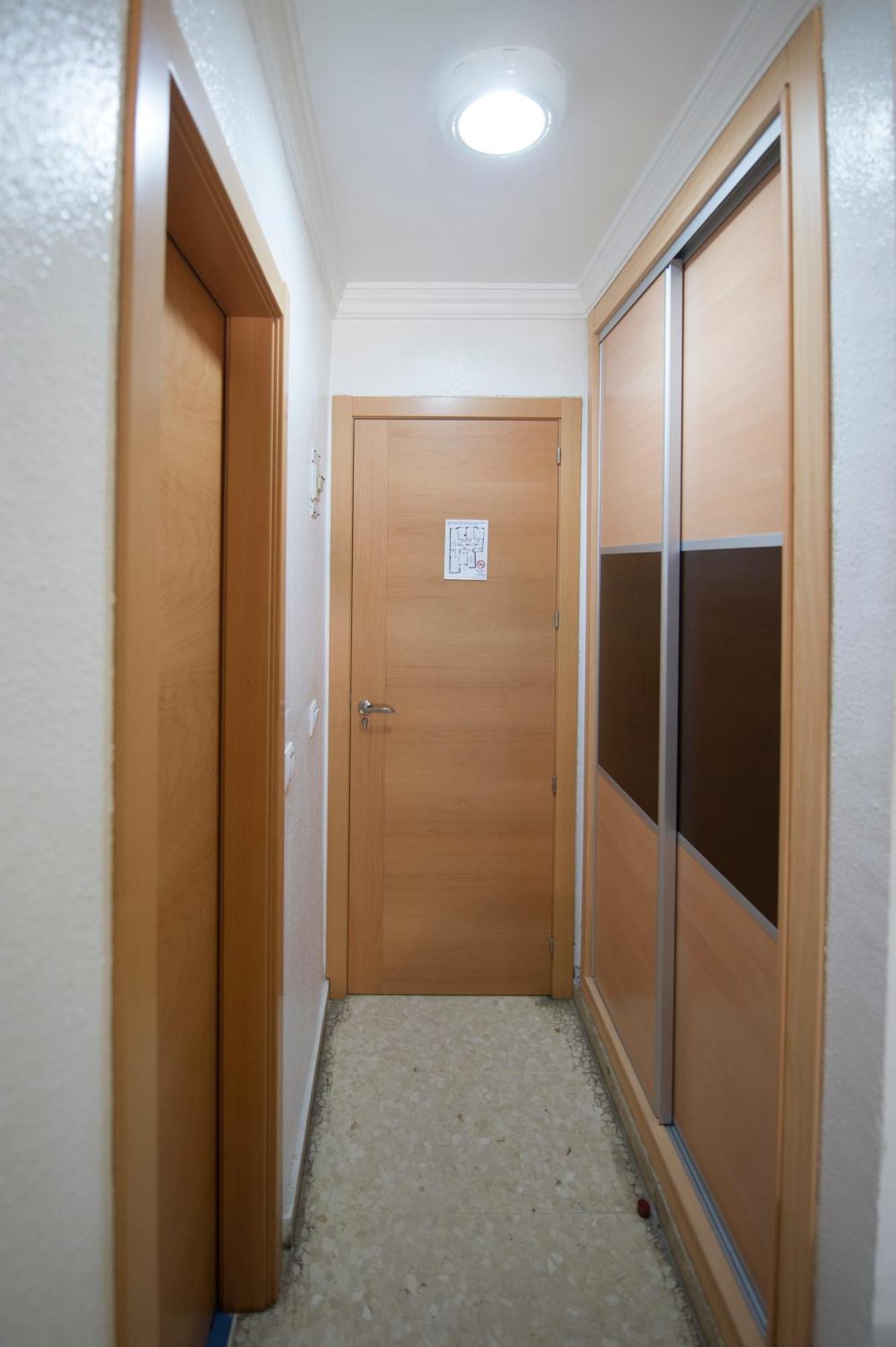 Hostal La Campana La Línea de la Concepción Εξωτερικό φωτογραφία